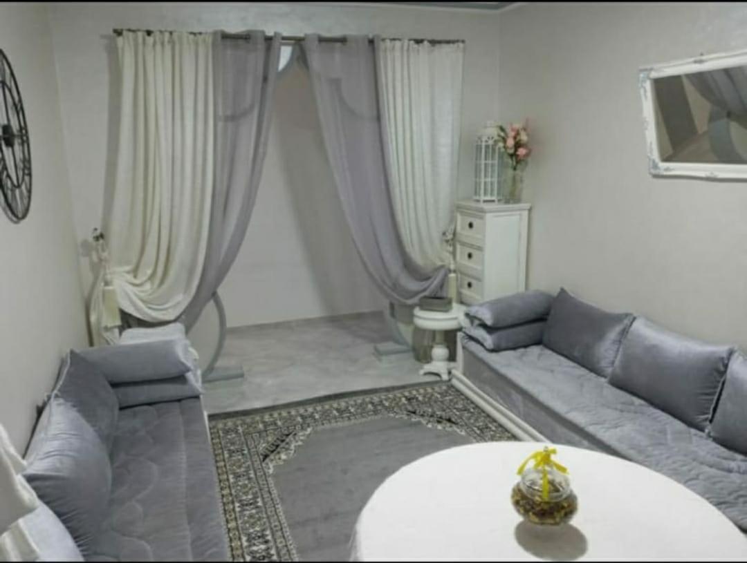 מידלת Appartement Familial Convivial מראה חיצוני תמונה