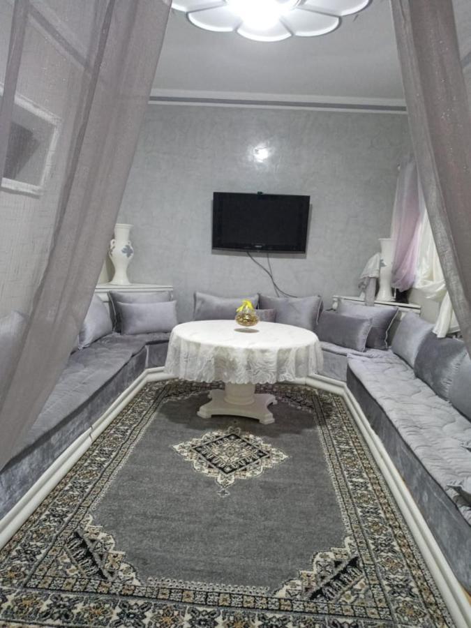 מידלת Appartement Familial Convivial מראה חיצוני תמונה